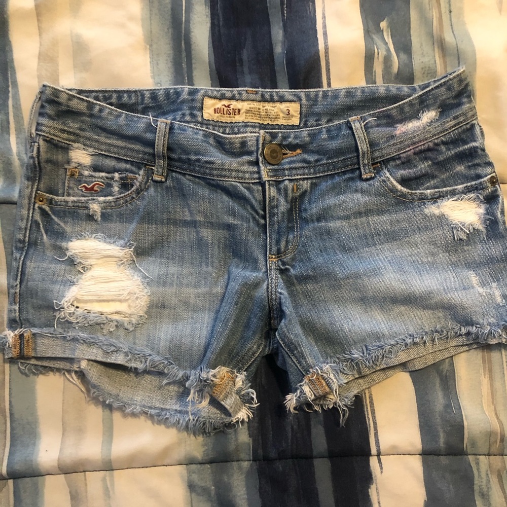 Hollister distressed shorts Sz 3